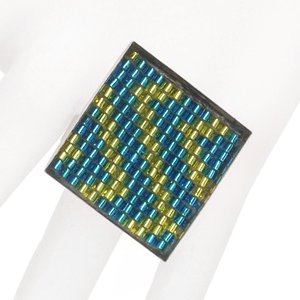 Sizzling Zigzag Seed Bead Loom Ring