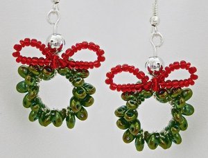 Twin Bead Christmas Wreath Earrings