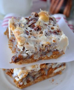 Gingerbread 7 Layer Bars