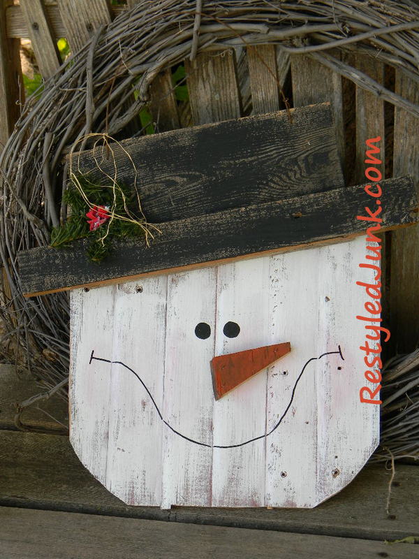 Rustic Wood Snowman Head | AllFreeChristmasCrafts.com