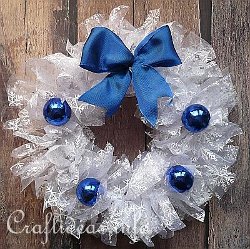 Craft Ideas Leftover Fabric on Ruffled Organza Snow Wreath   Allfreechristmascrafts Com