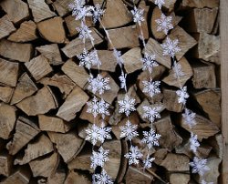 Delicate Snowflake Garland