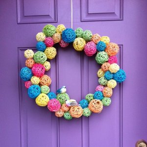 Craft Ideas Dollar Store Items on Dollar Store Spring Rainbow Wreath   Allfreeholidaycrafts Com