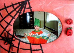 Spooky Quill Halloween Spider Frame