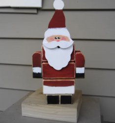 Stand Up 2 x 4 Santa AllFreeHolidayCrafts.com