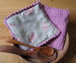 Easy-Going Pot Holders AllFreeKnitting.com