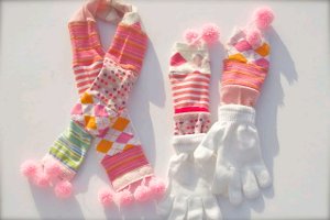 Getting Back at the Dryer Gloves and Scarf