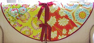 Simply Quilted Patchwork Tree Skirt