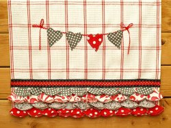 Shabby Hearts and Ruffles