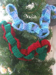 Seasonal Crochet Linked Garland | FaveCrafts.com