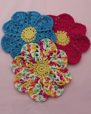 http://cf2.primecp.com/master_images/Crochet/blooming%20flower%20dishcloths.jpg