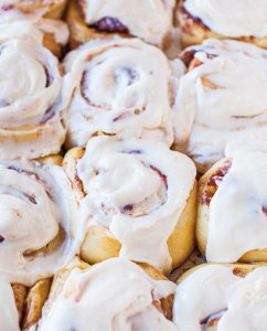 Overnight Buttermilk Cinnamon Rolls