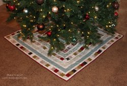 12 Cozy Christmas Tree Skirt Quilt Patterns