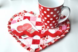 Ruffled Mug Rug Valentine
