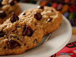 Homemade Oatmeal Chocolate Chip Cookies