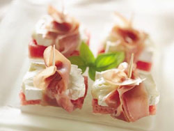 Prosciutto Wrapped Watermelon & Brie Fingers 