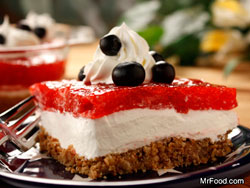 Strawberry Pretzel Bars