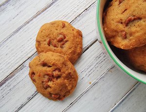 Pumpkin Cinnamon Chip Cookies