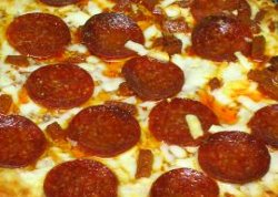 Macaroni and Cheese Pizza