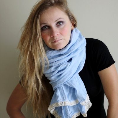 http://cf2.primecp.com/master_images/Sewing/Linen-and-Lace-Summer-Scarf-main.jpg