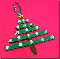 30 Really Easy Christmas Crafts for Kids | AllFreeChristmasCrafts.com