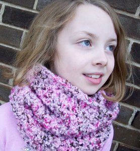 Kwik Sew 2356 - Fleece hats, mitts, scarf