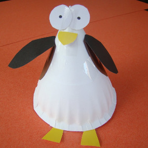 Paper Plate Penguin | AllFreeKidsCrafts.com