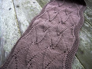 Ravelry: Charm Scarf pattern by Beth Dyson