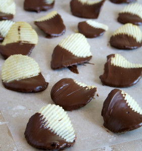 Chocolate Covered Potato Chips | AllFreeSlowCookerRecipes.com